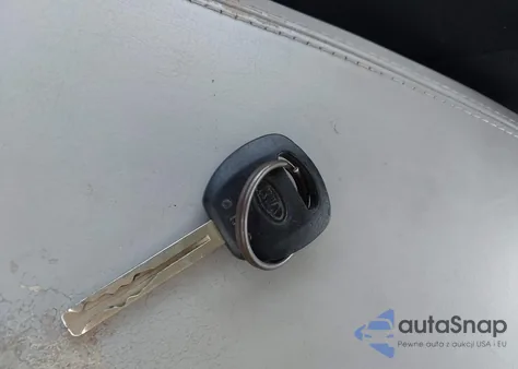 2005 Kia Amanti from USA, damaged, VIN KNALD124155053451